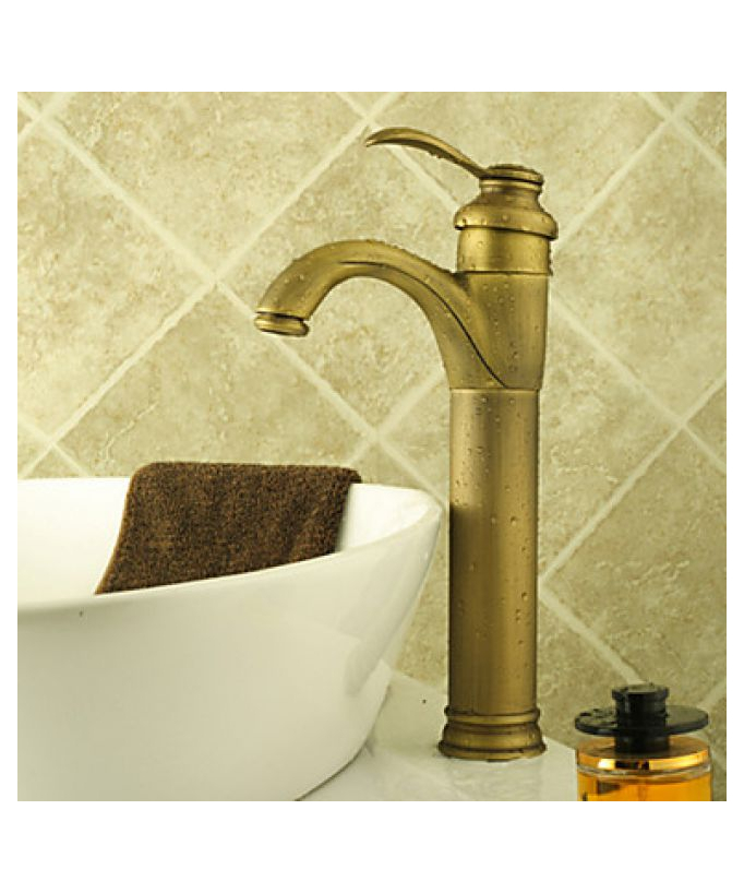 Robinet lavabo, finition en laiton pour un style classique