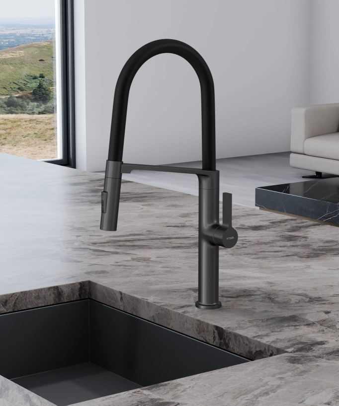 Moderne Küchenarmatur mit Brause – Gunmetal