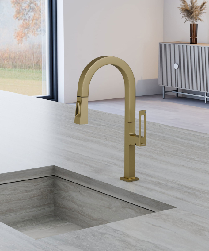 Moderner Hochdruck-Küchenmischer mit ausziehbarer Brause - Gebürstetes Gold