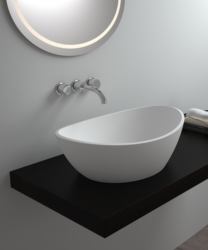 Ovales Aufsatzwaschbecken aus Solid Surface, Mattweiß - Loandjili